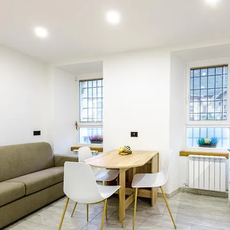 Battaglione Apartment Tirano